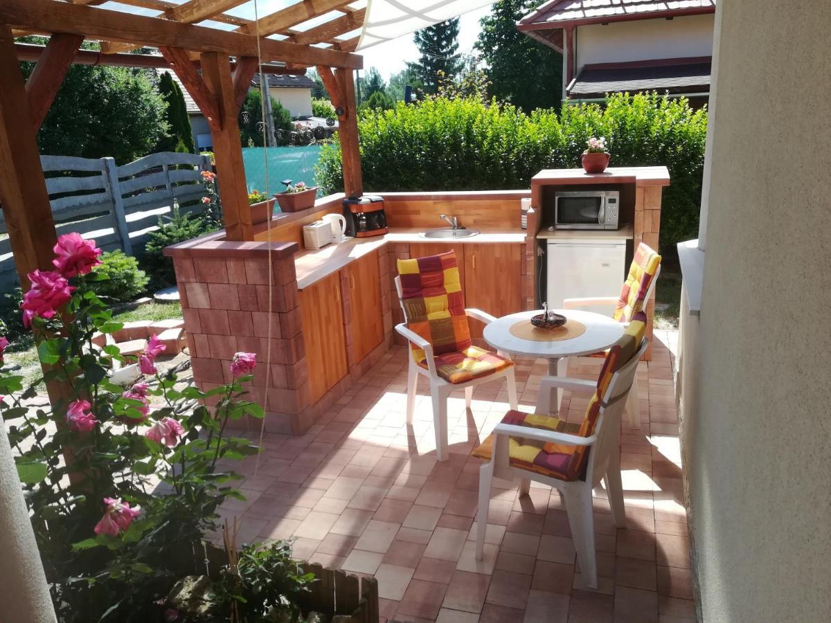 Betty Apartman Balatonfůzfő 外观 照片