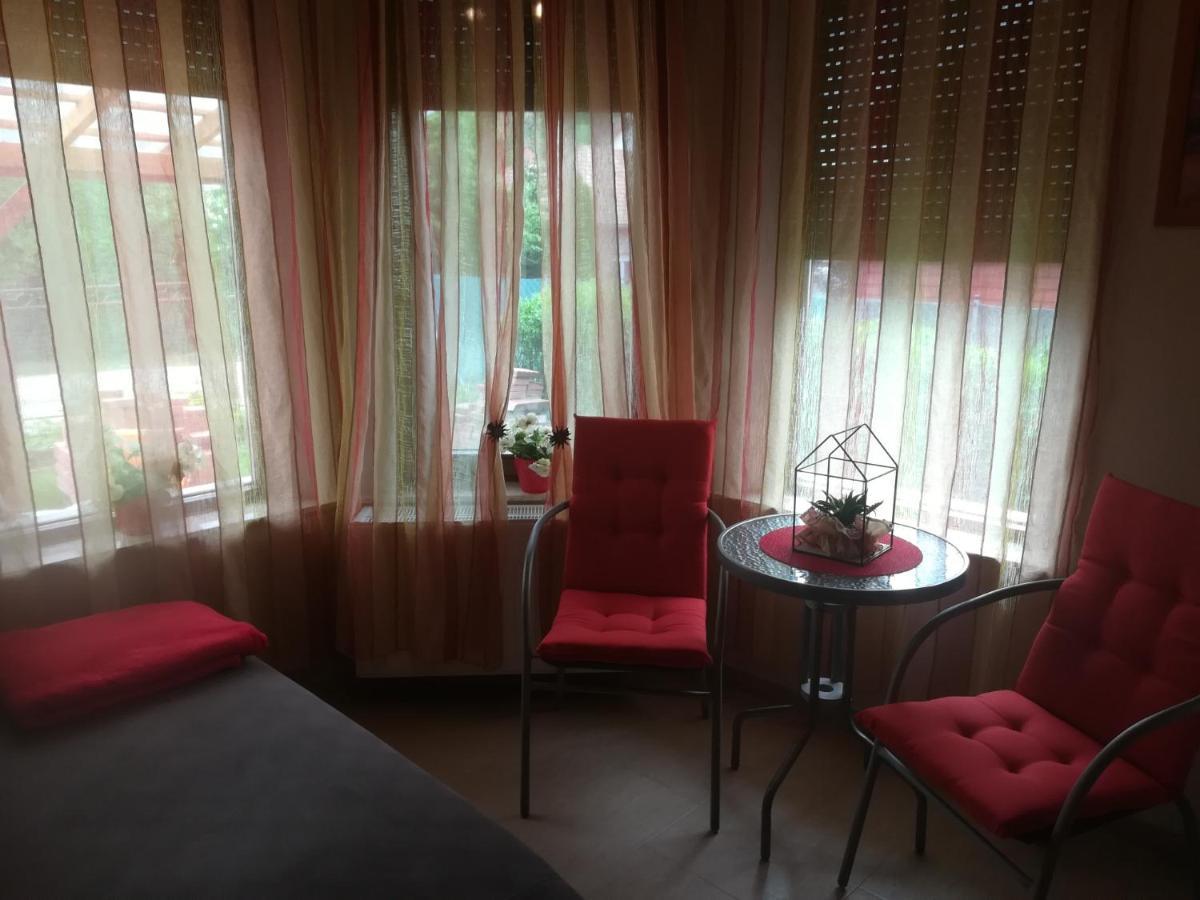 Betty Apartman Balatonfůzfő 外观 照片