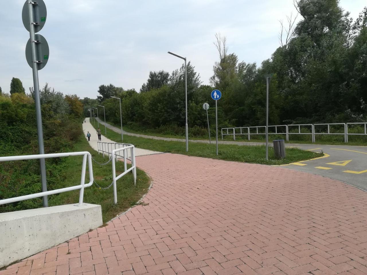 Betty Apartman Balatonfůzfő 外观 照片